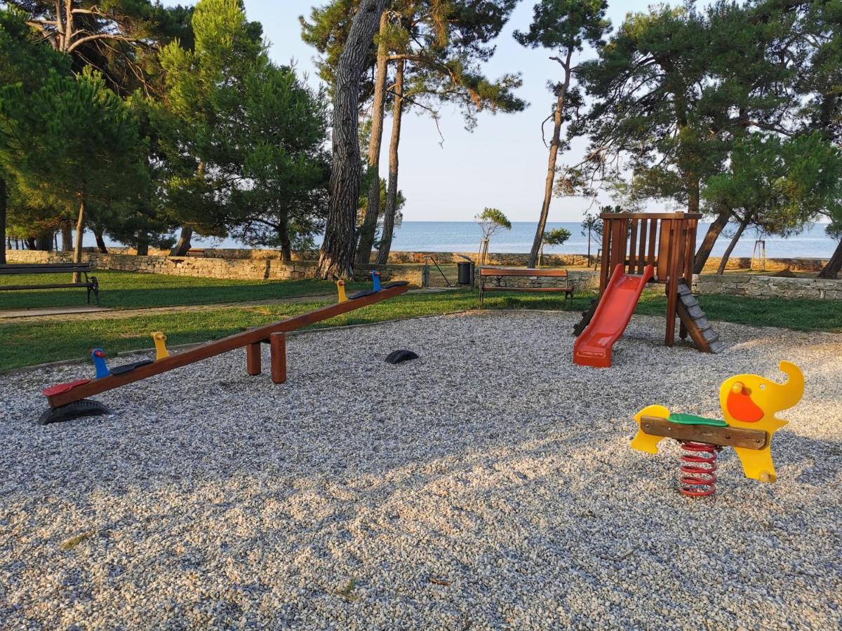 Mirta Deluxe Superior 5 Star Apartment, Your Piece Of Heaven By The Sea & Park, With Sea & Park View Novigrad  ภายนอก รูปภาพ